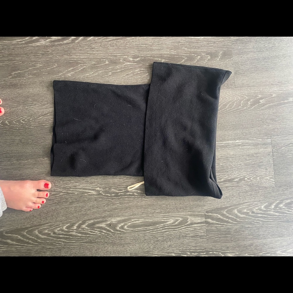Wilfred off the shoulder sweater tank